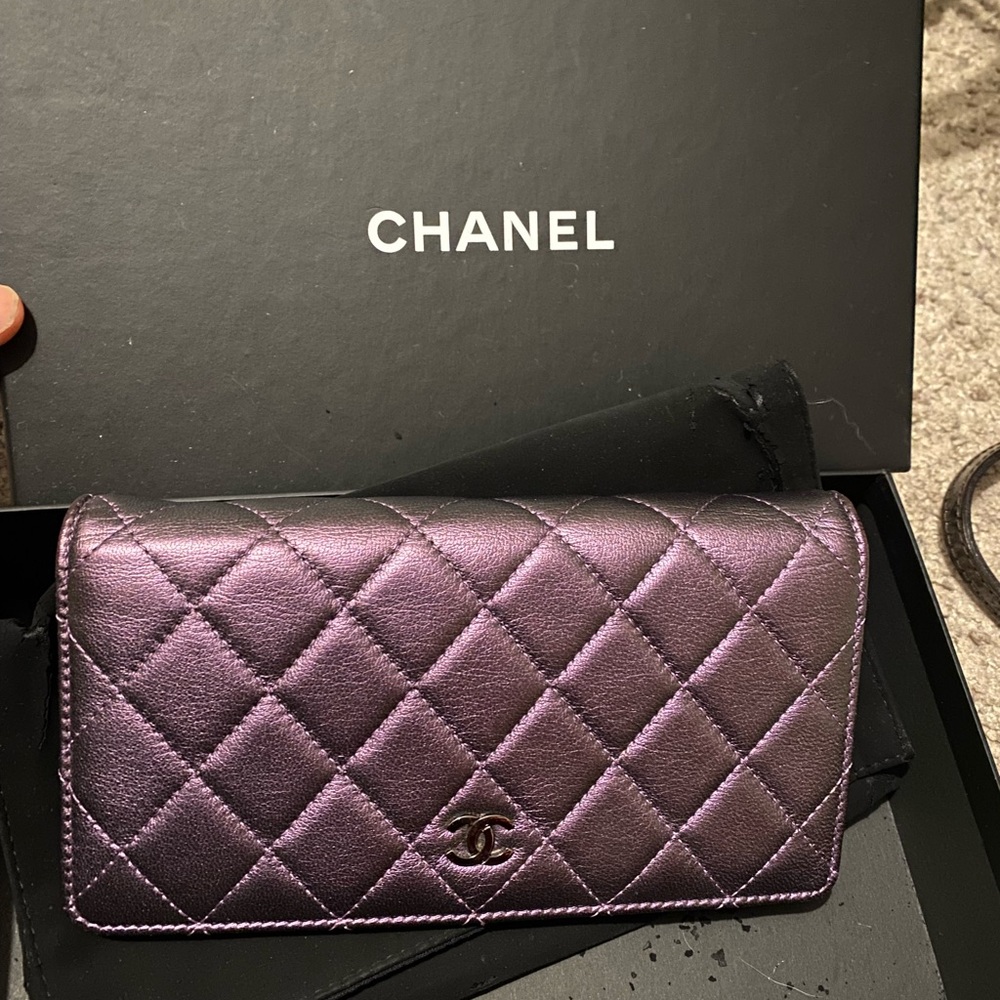 CHANEL Quilted Bifold Long Wallet Lambskin Purple Leather CC Logo cocomark